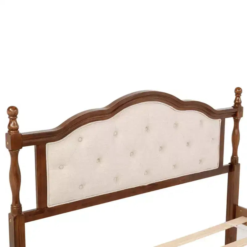 Letto a piattaforma Queen Pine in legno con pediera a pannelli, marrone