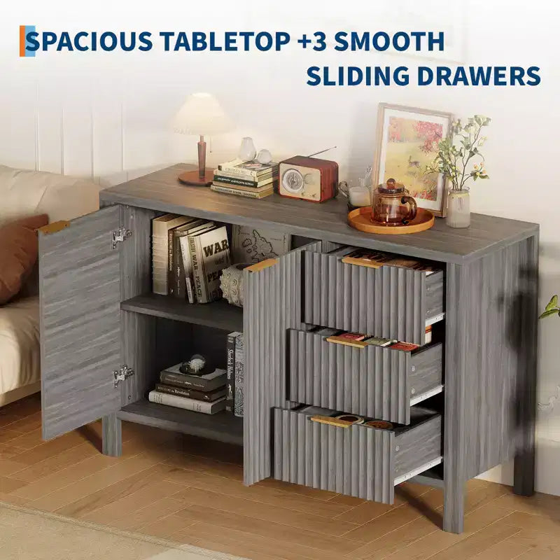 Credenza in legno con 3 cassetti e 2 ante