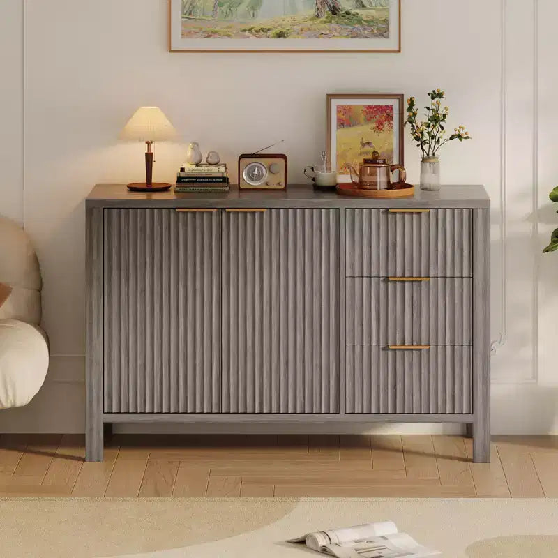 Credenza in legno con 3 cassetti e 2 ante