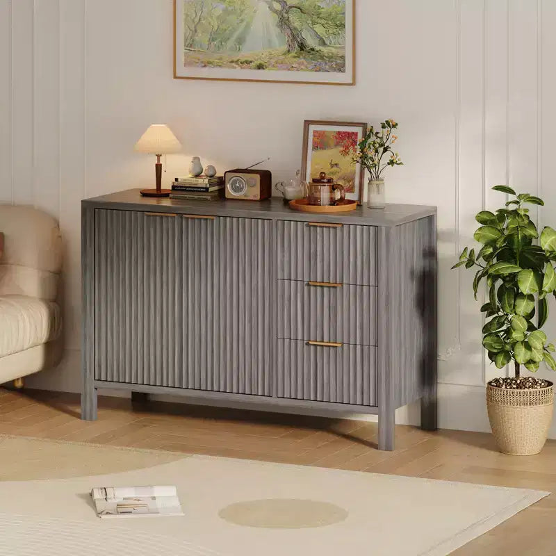 Credenza in legno con 3 cassetti e 2 ante