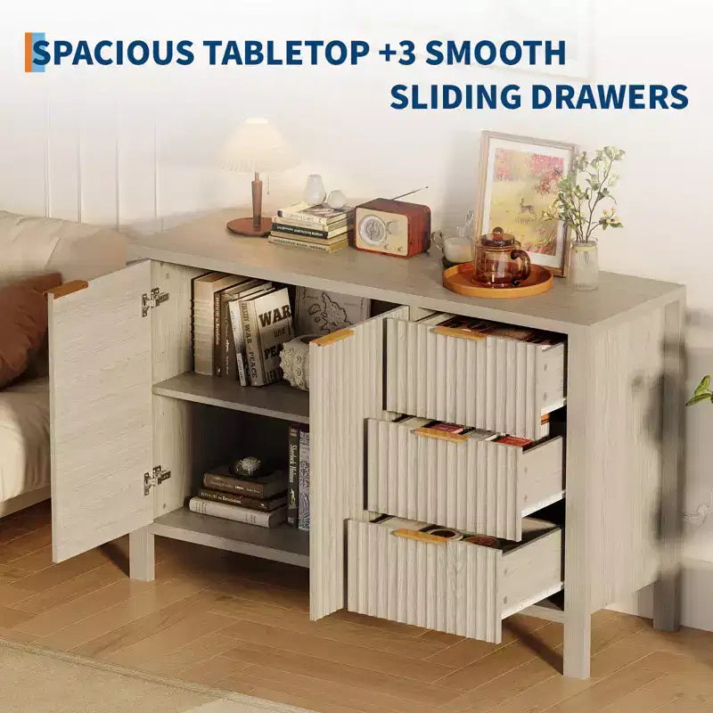 Credenza in legno con 3 cassetti e 2 ante