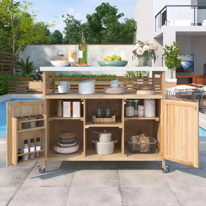 Isola da cucina per esterni con piano griglia in acciaio e ripiano, carrello bar in legno massello con ruote bloccabili per giardino e barbecue